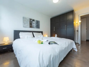Art Apartment in Locarno