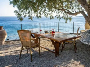 Eleni Goumenaki Plakias Studios