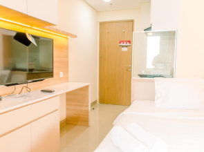 Comfy and Minimalist Studio Apartment at B Residence