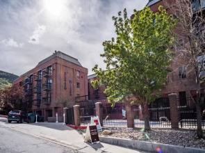 Shadow Ridge by Luxury Mountain Destinat