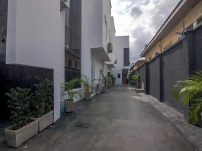 One90 Apartment