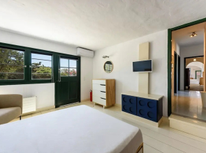 Traditional Villa 5 Mins on Foot From the Beach