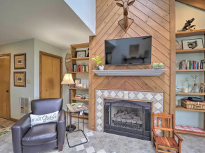 Beech Mountain Ski Condo w/ Private Balcony!