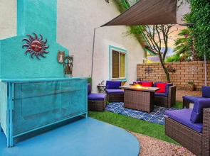 Palm Springs Escape Pool Spa Mountain Vibes