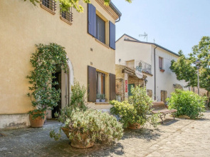 Amazing Apartment in Casteldimezzo With 1 Bedrooms