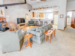 Forest Creek 11 - Two Bedroom Condo