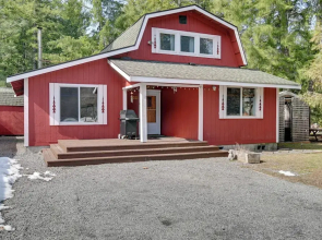 Cozy Ashford Home - 5 Mi to Rainier Nat'l Park!