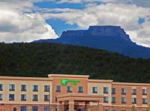 Holiday Inn Express & Suites Trinidad by IHG