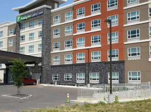 Holiday Inn Express & Suites Edmonton SW - Windermere by IHG