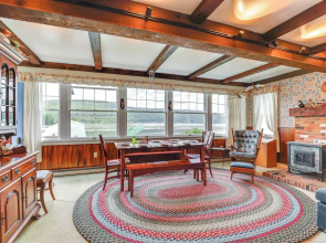Canandaigua Lakefront Gem w/ Dock & Boat Slip