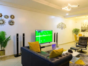 Luxury 4 Bedrooms Apartment 24Hrs Elect/WIFI/Security