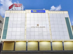 Fabhotel Pearl Square