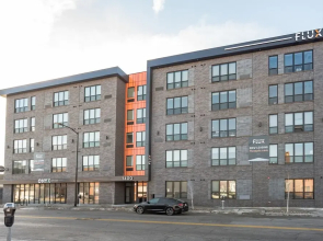 FRONTDESK Flux Apts Downtown Des Moines