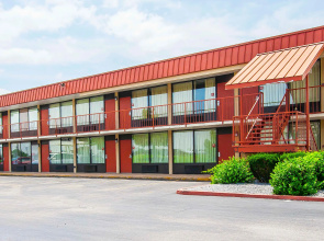 Econo Lodge Dyersburg I-155