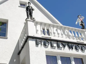 Hollywood Studio Apartments " Traum Fabrik "