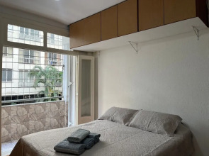Spacious apartment on Copacabana beach