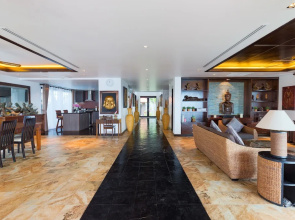 Spectacular Seaview Pool Villa Kalim 6