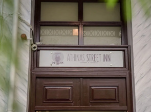 Athinas Street Inn