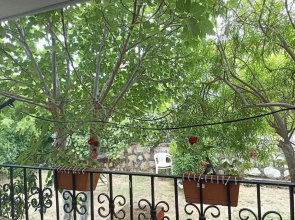 Denize 10 dk, ağaçlar içerisinde muhteşem villa