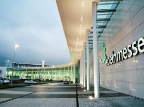 La Maison Hotel - Boardinghouse