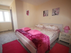 Apartment Rustica With 2 Bedrooms