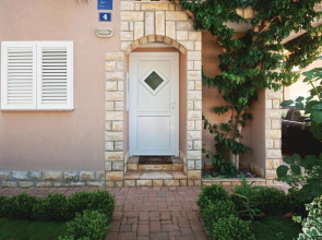 Awesome Home in Privlaka With Wifi and 2 Bedrooms