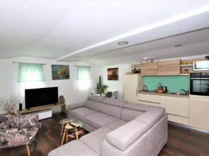 Relax House