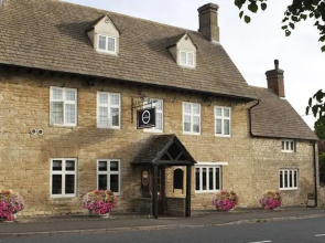 Dashwood Restaurant Rooms and Bar