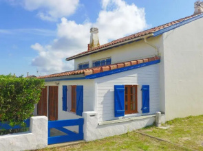 Réf 227 Seignosse , À Proximité Immédiate de la Plage Des Bourdaines , Villa Patio Classée 3 Étoiles , 6 Personnes