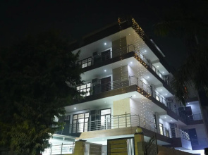 OYO 37169 Hotel Quadis