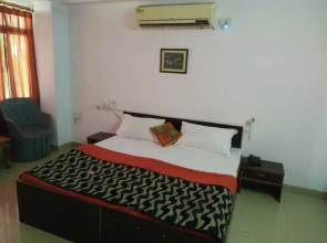 OYO 71497 Hotel Sita