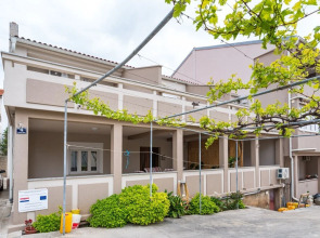 Room in Guest Room - Private Room Near Center 6