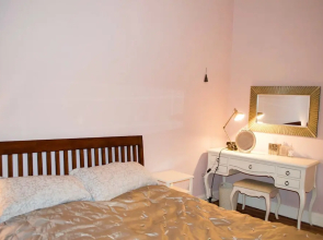 Spacious 1 Bedroom Flat Near Haymarket