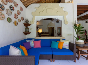 Villa Poppy