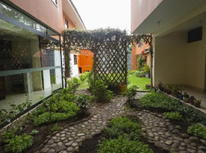 Yucay Plaza Inn