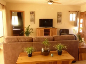 Fantastic 4 Bedroom Villa With Pool
