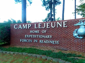 Holiday Inn Exp & Sts Jacksonville -Camp LeJeune