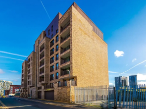 Hilltop Serviced Apartments - Salford