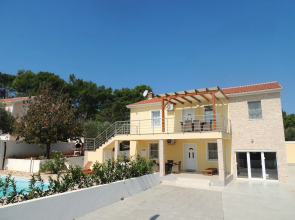 Villa Mili
