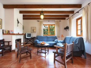 Villa - 4 Bedrooms with Pool and WiFi - 103147