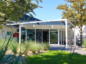 Enchanting Chalet 600 m From the sea