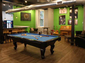 Apple Hostels