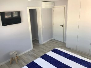 Blue Bay Beach Apartment