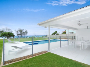 Sentosa at Tugun Beachfront Holiday Home