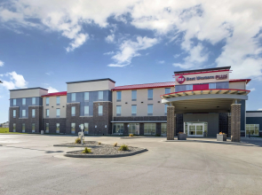 Best Western Plus Lakeview Hotel