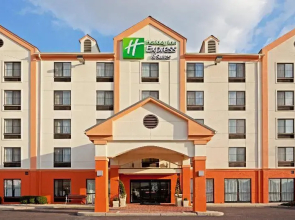 Holiday Inn Express Meadowlands Area
