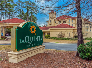 La Quinta Inn & Suites by Wyndham Birmingham Hoover