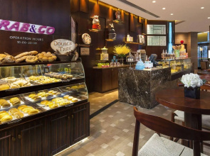 DoubleTree by Hilton Guangzhou-Free Shuttle Bus to Canton Fair Complex & Overseas Buyer Registration Services during Canton Fair Period
