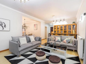Xintiandi Luxury Suite near Lujiabang Road