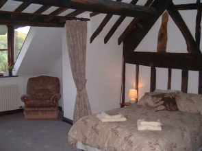 Horseshoe Pass Holiday Lets